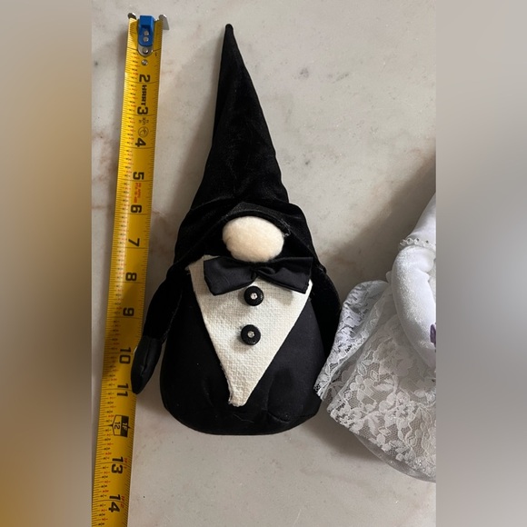 Handmade Bride And Groom Beanbag Wedding Day Gnomes Tuxedo Wedding Gown - Picture 8 of 9